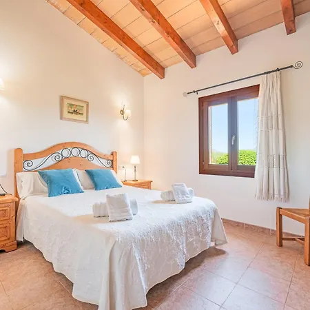 Ca Na Neus Vila